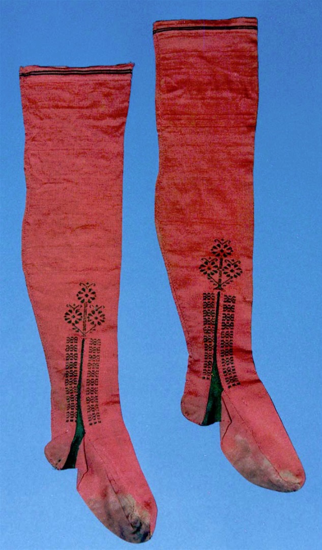 Fancy silk stockings that made slightly later in the Eighteenth Century
